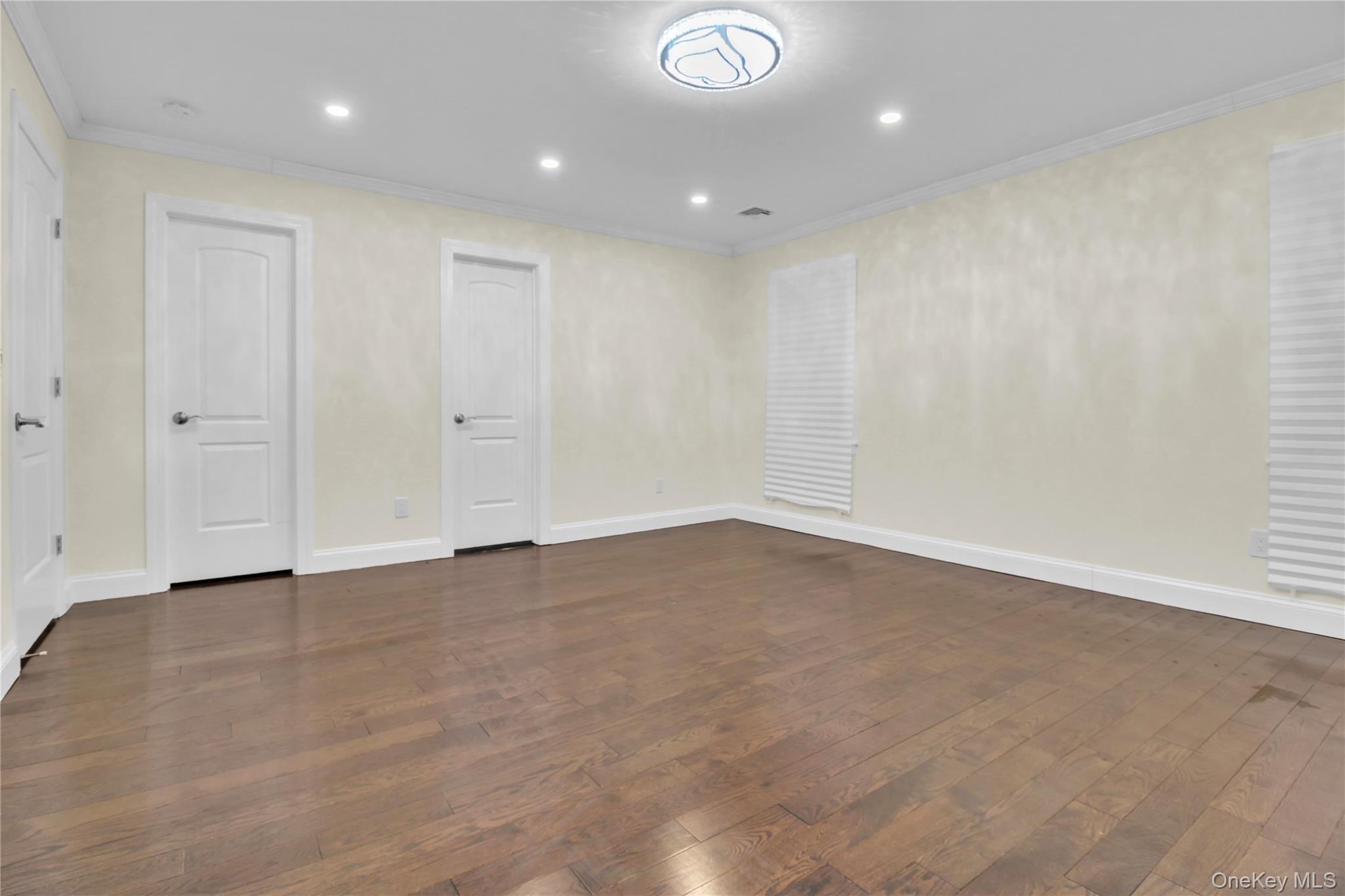 858 Prescott Street, Valley Stream, NY 11580