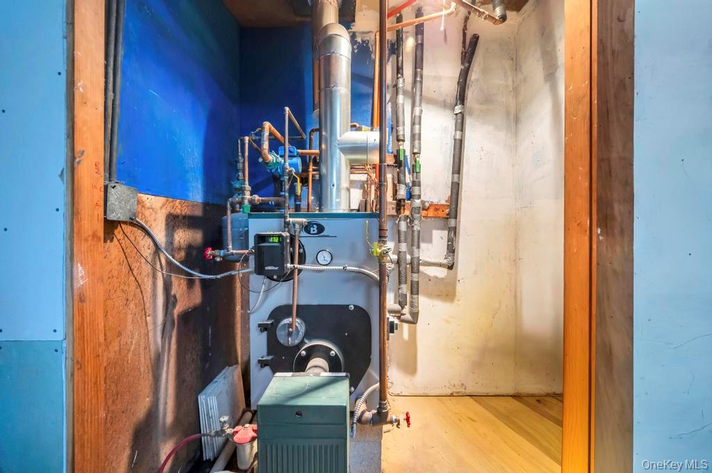 154 Woodland Avenue, Central Islip, NY 11722