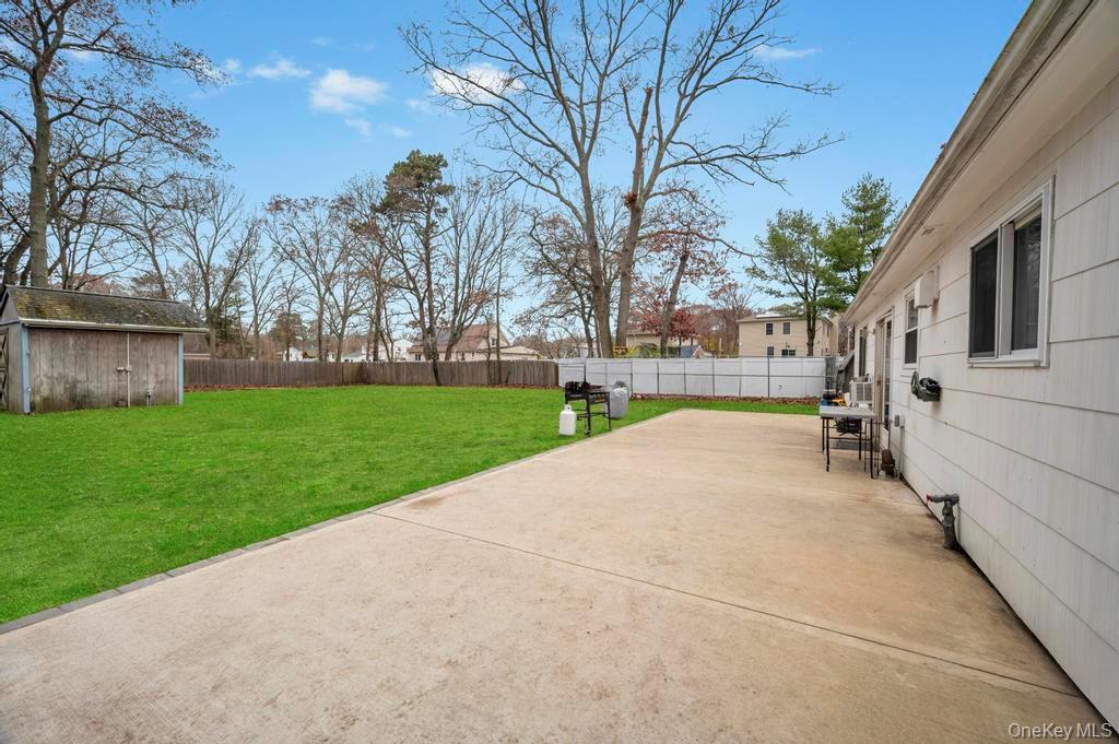 154 Woodland Avenue, Central Islip, NY 11722