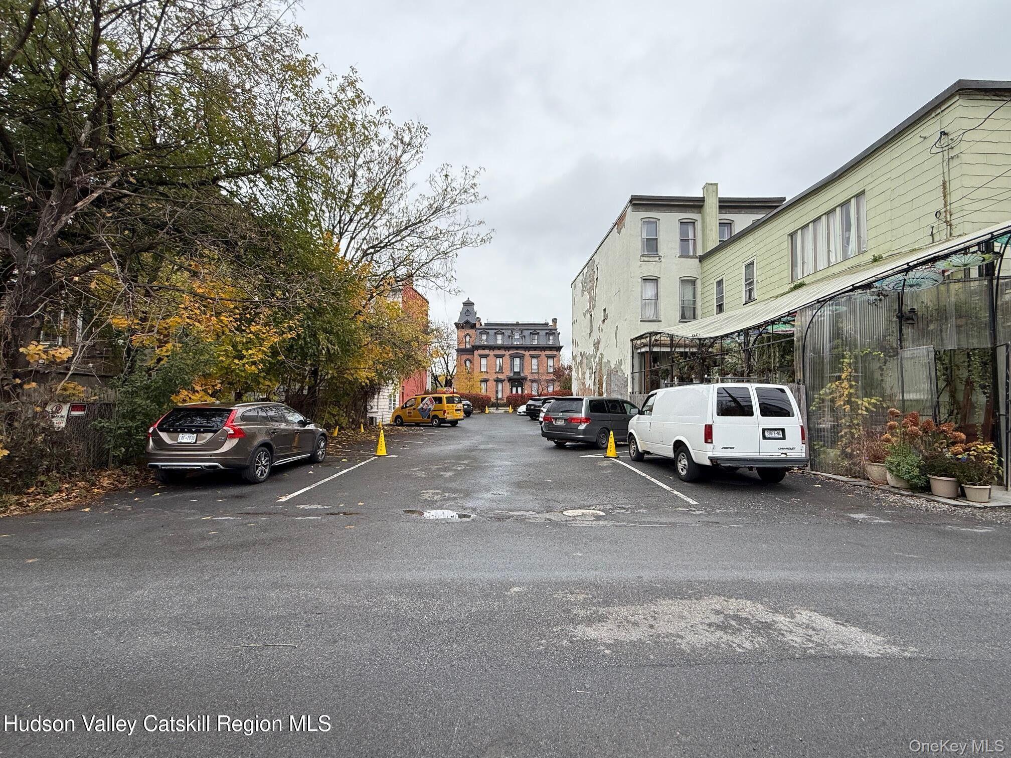 411 Warren Street, Hudson, NY 12534