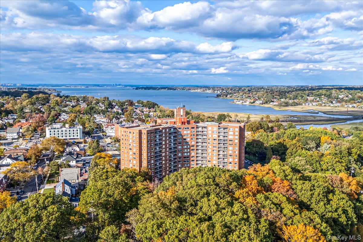 220-55 46th Avenue # 5P, Bayside, NY 11361