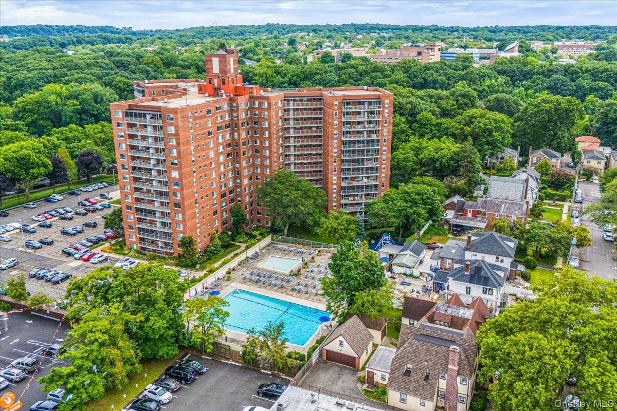 220-55 46th Avenue # 5P, Bayside, NY 11361