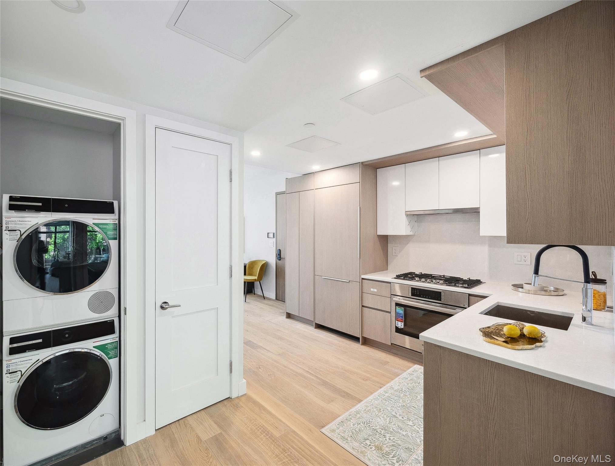 38-20 Parsons Boulevard # 407, Flushing, NY 11354