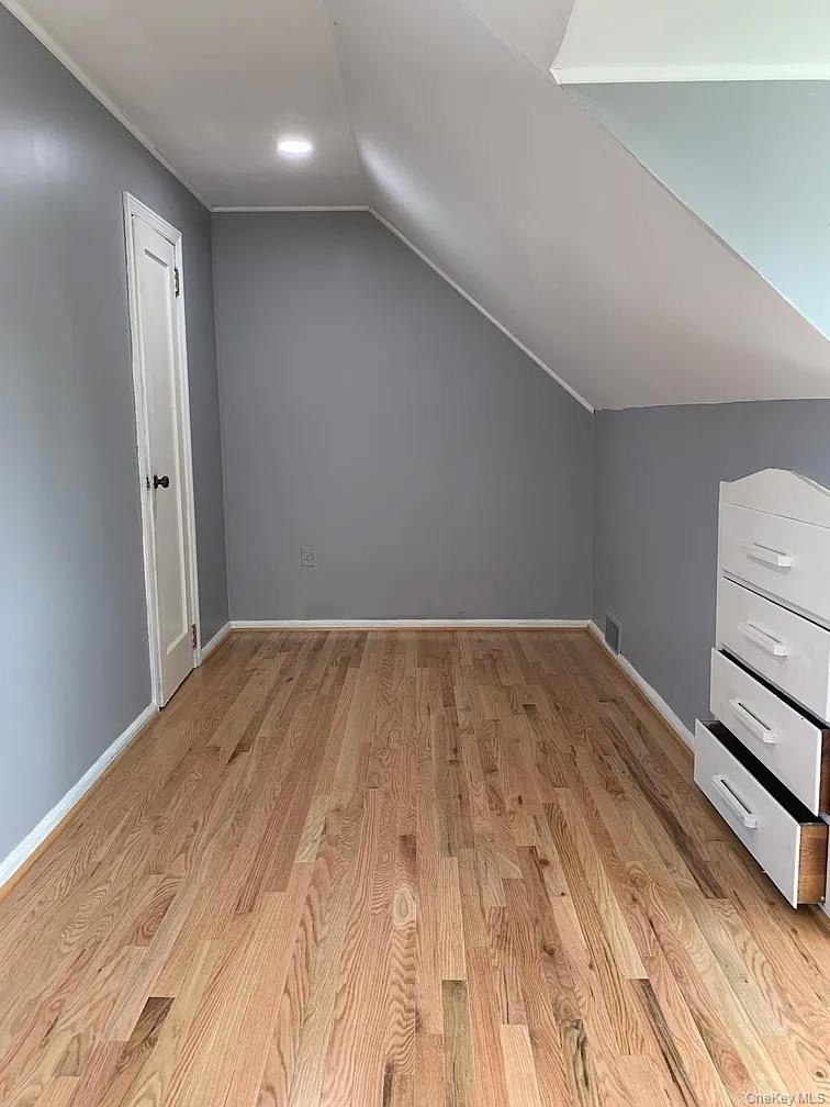 120 Fairfield Avenue, Mineola, NY 11501