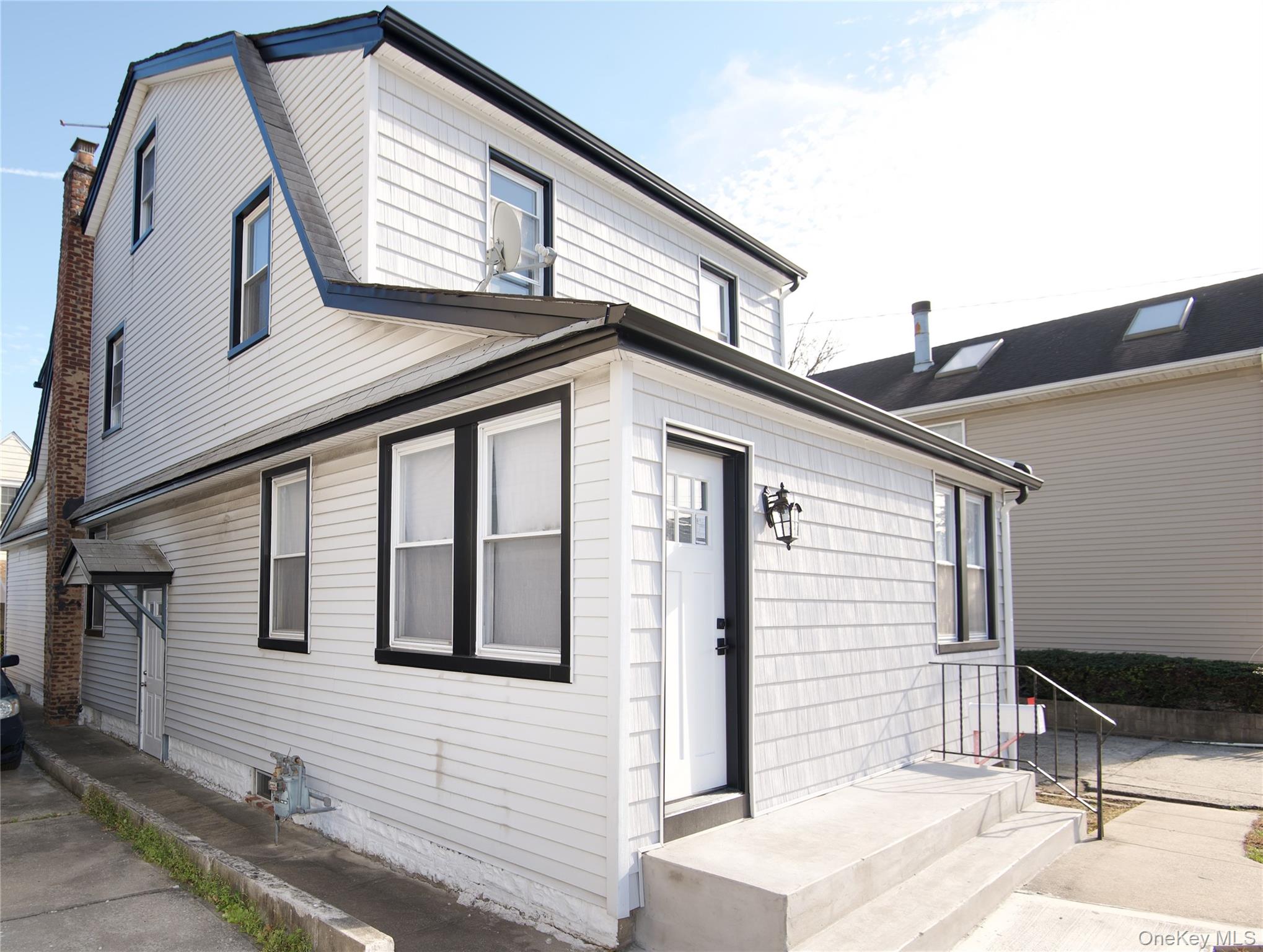 60 Gotham Avenue, Elmont, NY 11003