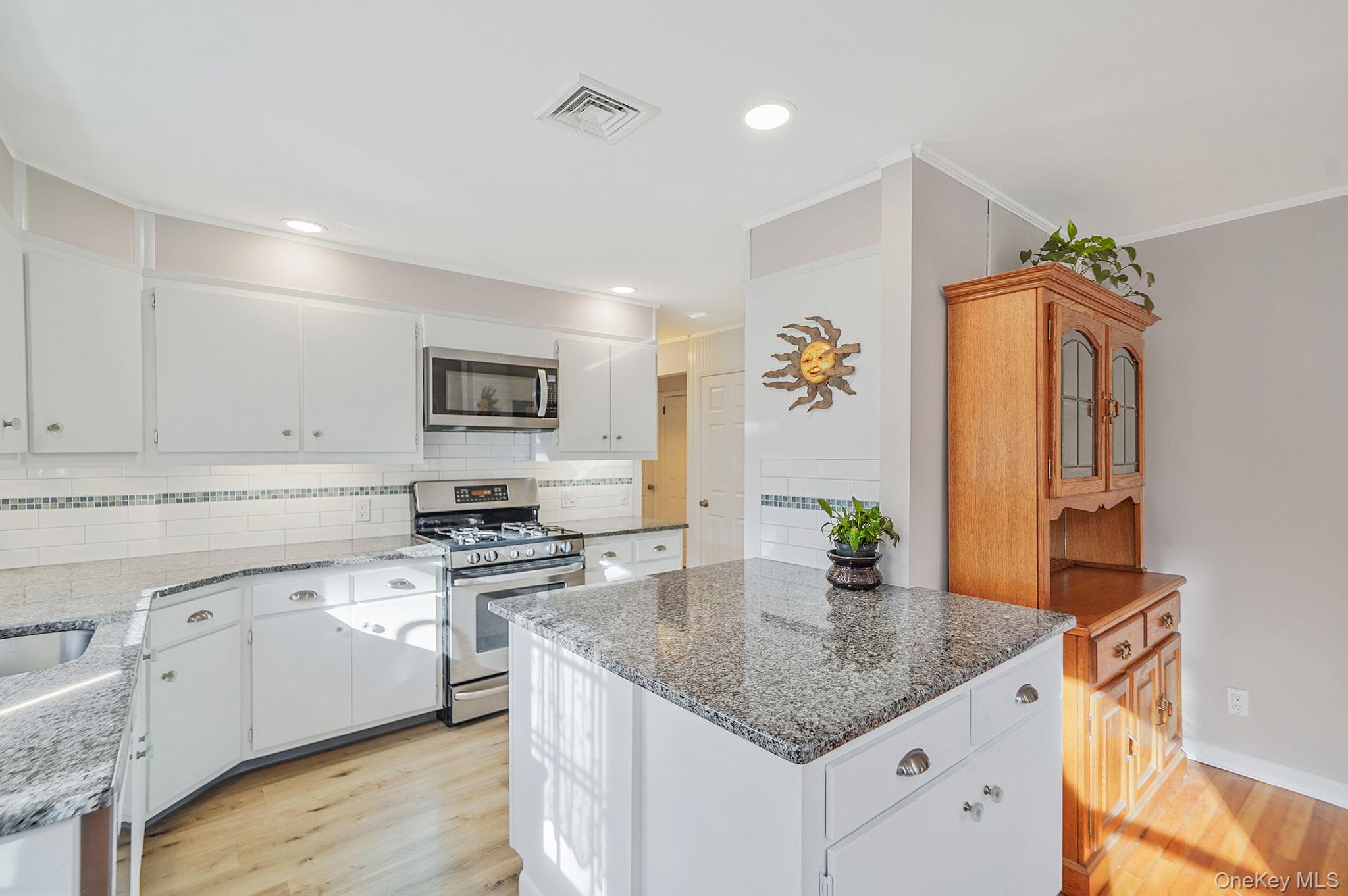 12 Harbor Beach Road, Miller Place, NY 11764