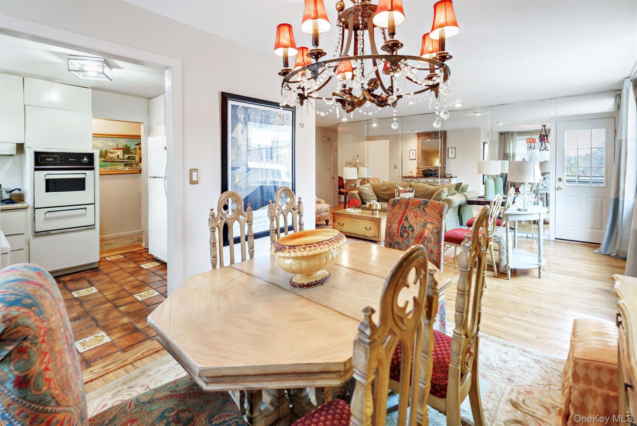 200 S Middle Neck Road # J-6, Great Neck, NY 11021