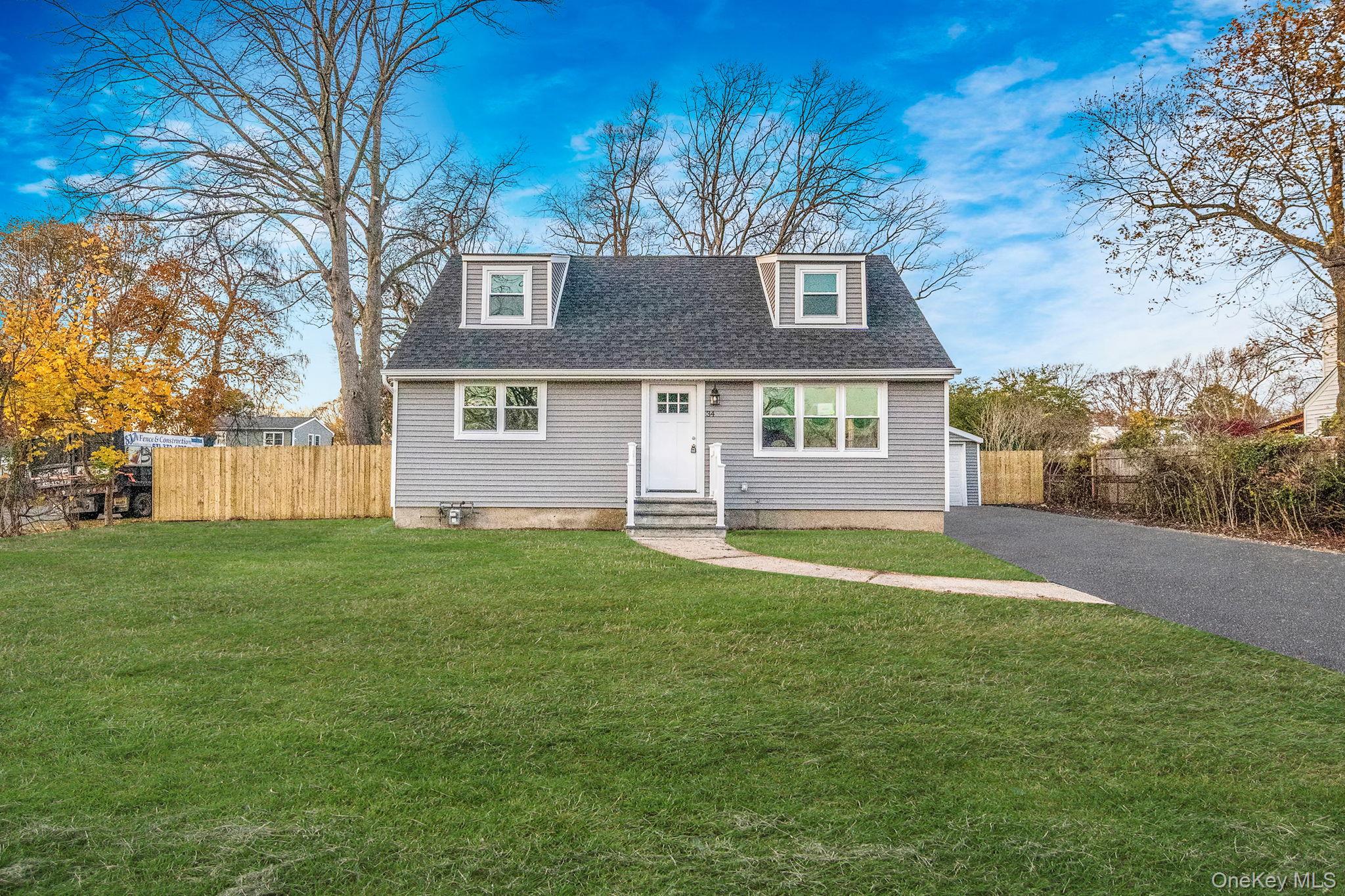 34 Hilliard Avenue, Central Islip, NY 11722