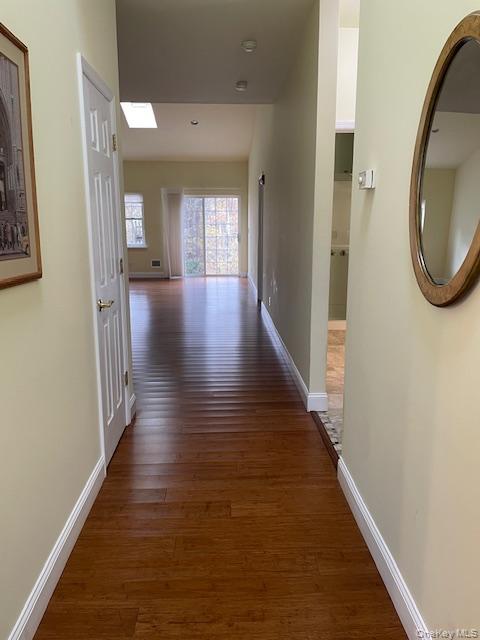 6 Oyster Cove Lane, Blue Point, NY 11715