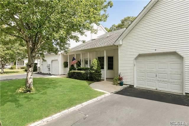 6 Oyster Cove Lane, Blue Point, NY 11715