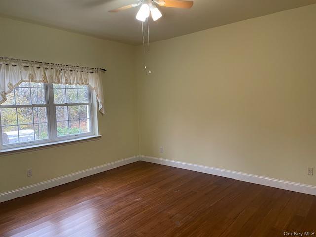 6 Oyster Cove Lane, Blue Point, NY 11715