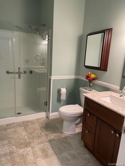 6 Oyster Cove Lane, Blue Point, NY 11715