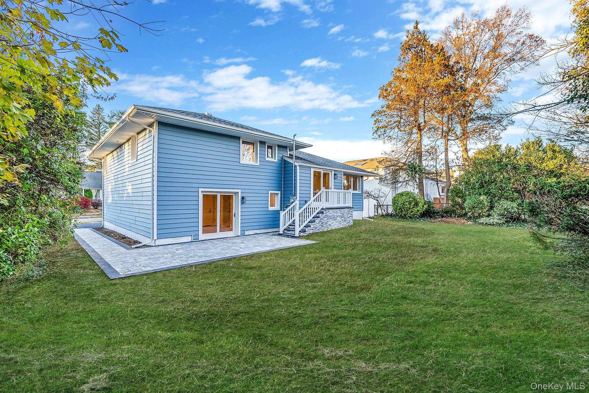 64 Hedgerow Lane, Jericho, NY 11753