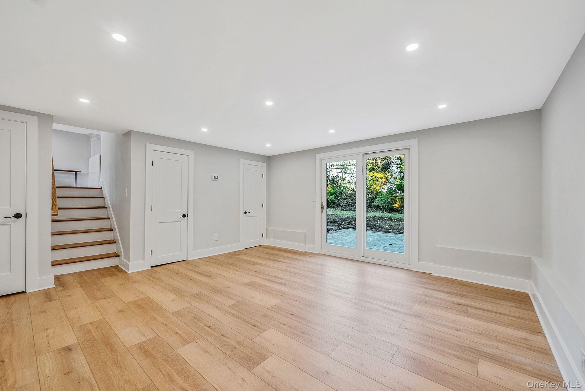 64 Hedgerow Lane, Jericho, NY 11753