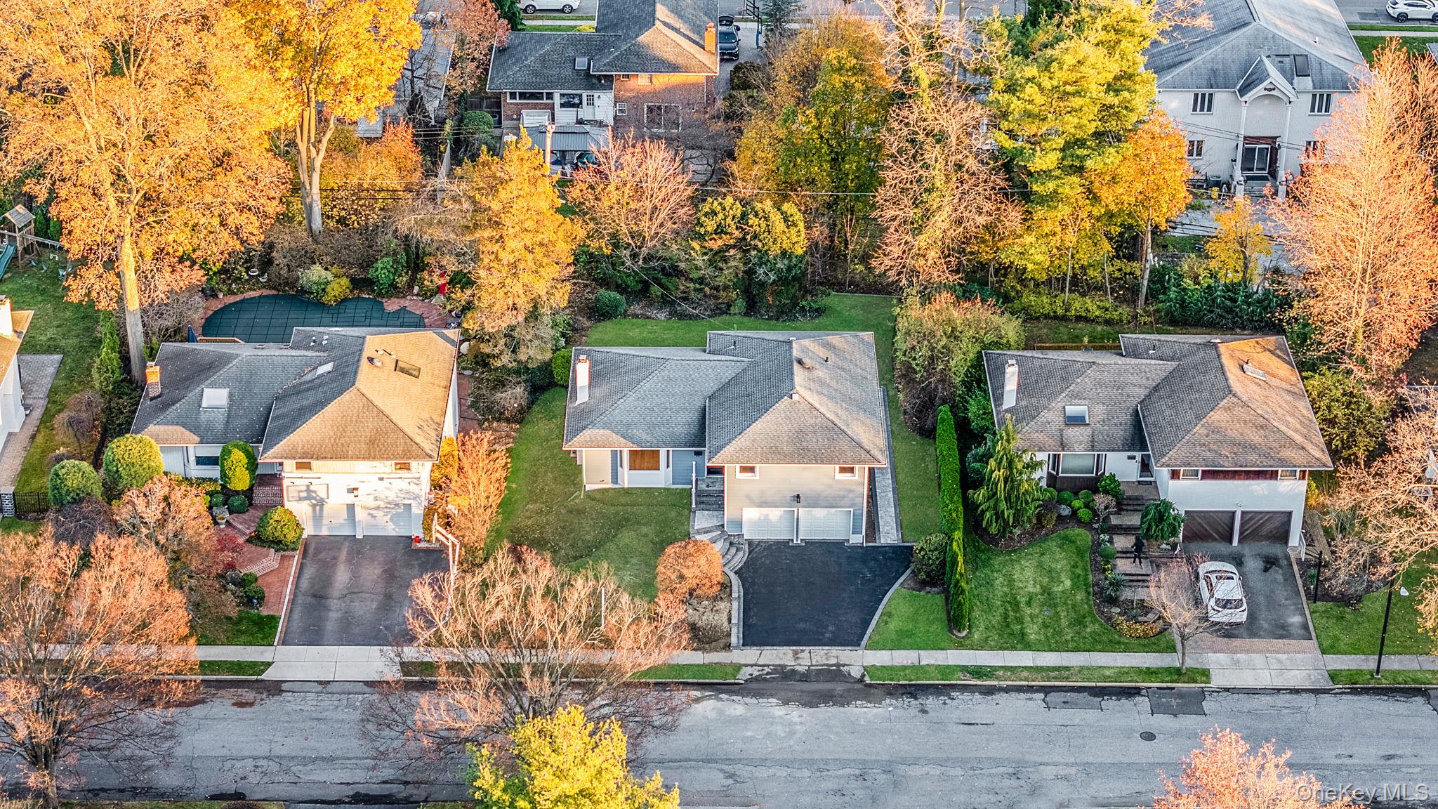 64 Hedgerow Lane, Jericho, NY 11753