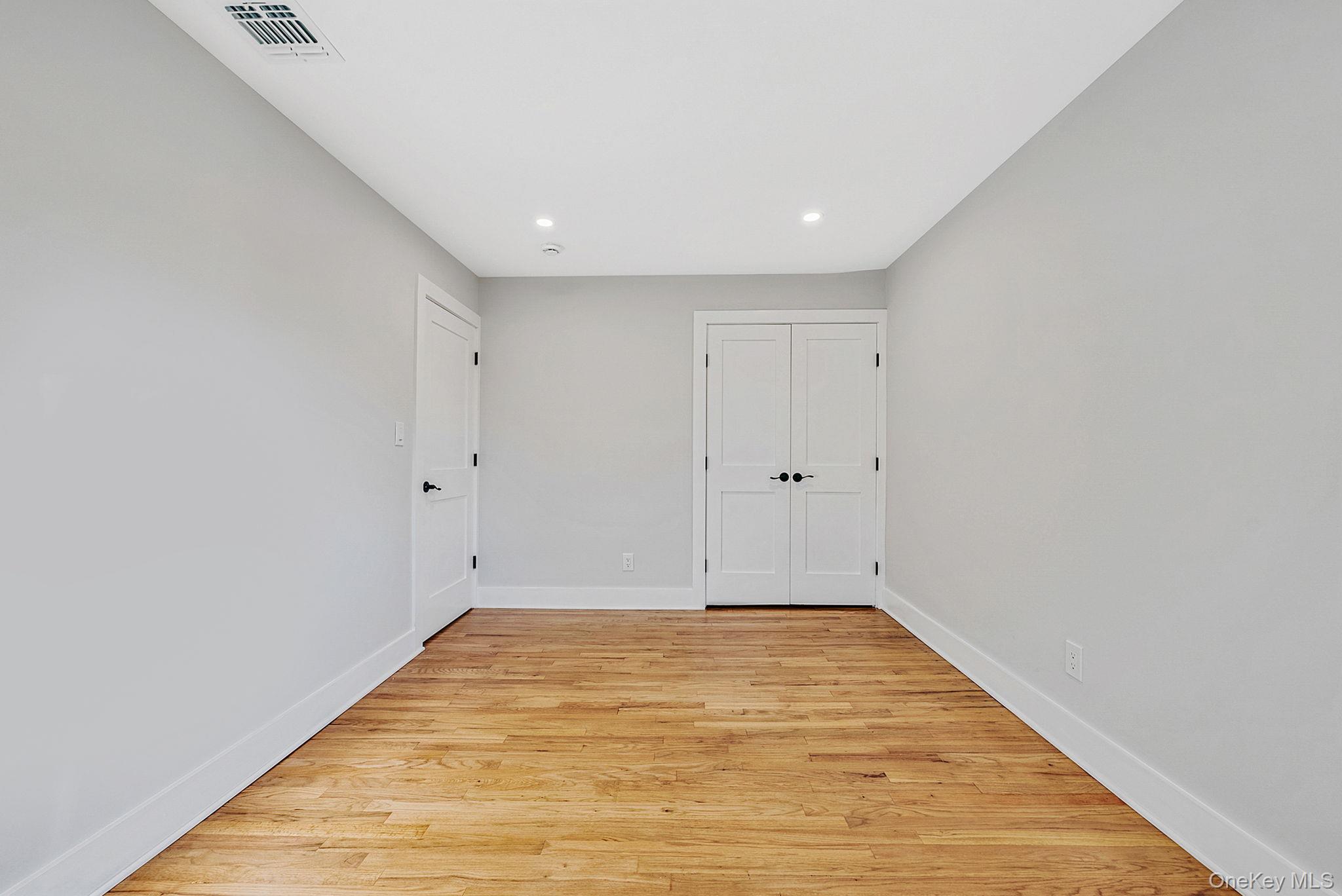 64 Hedgerow Lane, Jericho, NY 11753