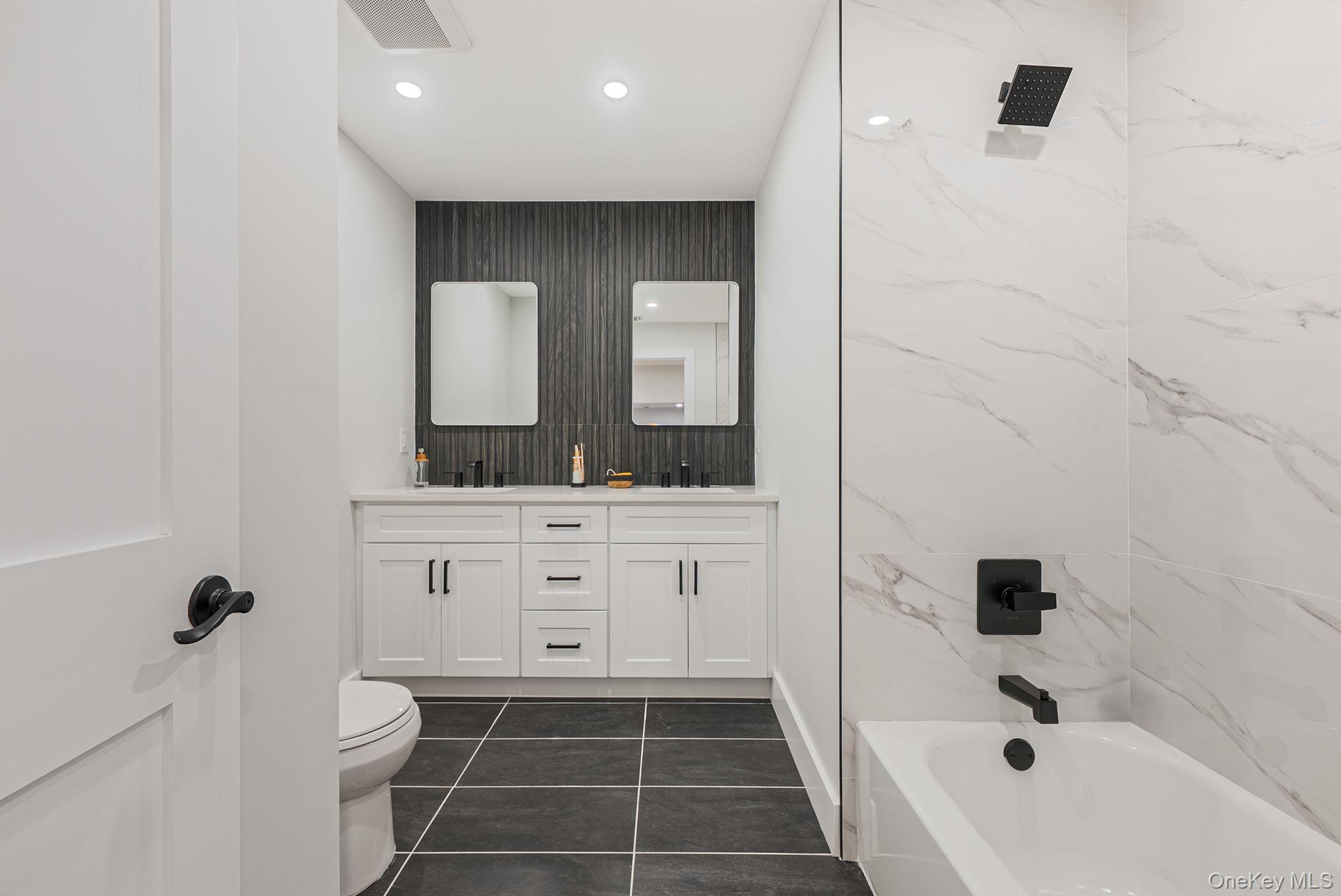 64 Hedgerow Lane, Jericho, NY 11753