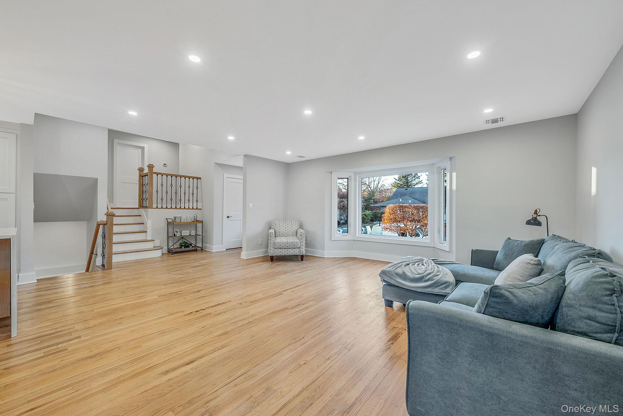 64 Hedgerow Lane, Jericho, NY 11753