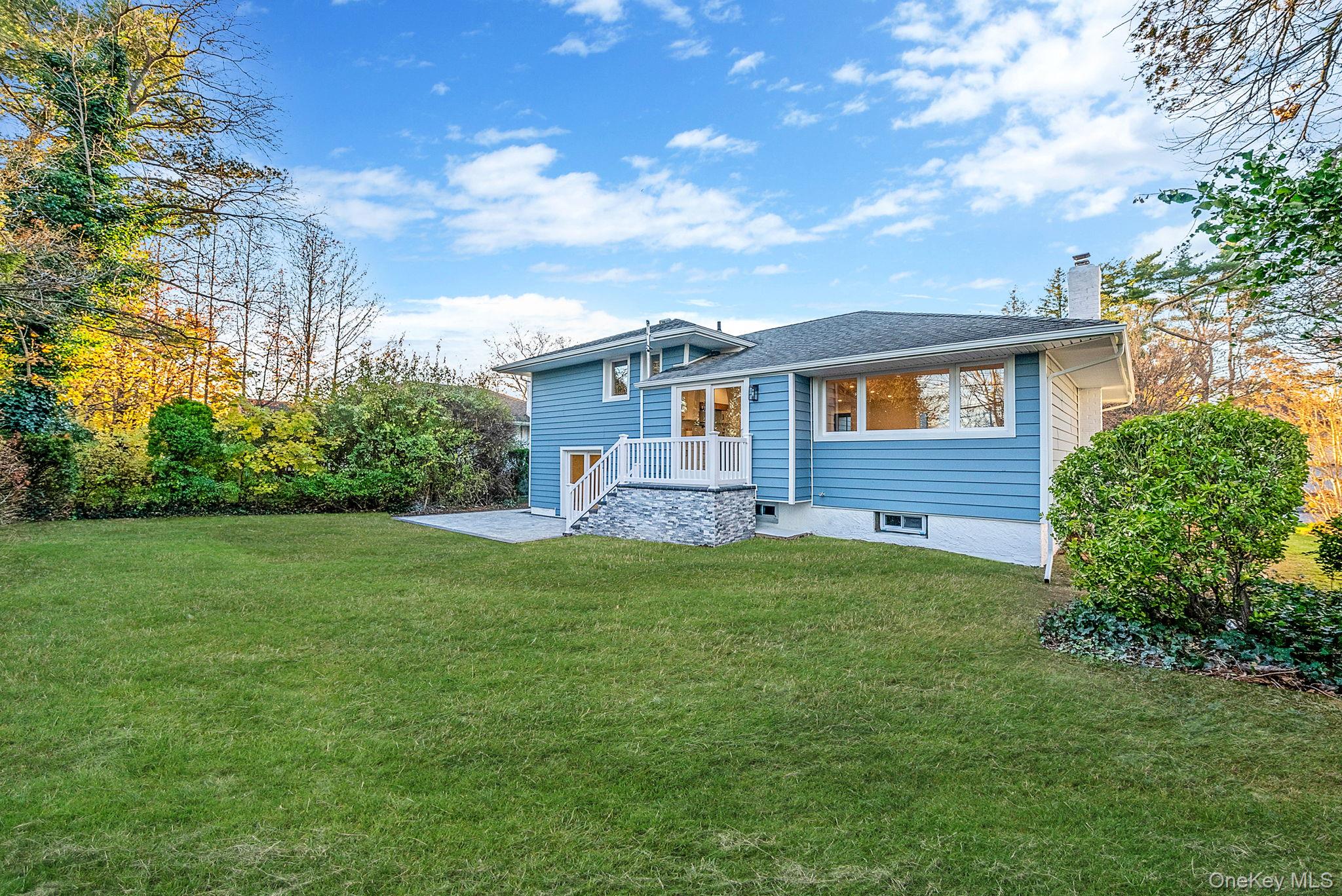 64 Hedgerow Lane, Jericho, NY 11753