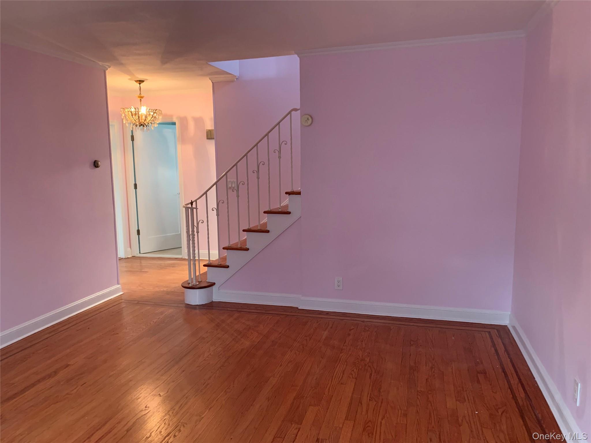 700 Tulip Avenue, Stewart Manor, NY 11001