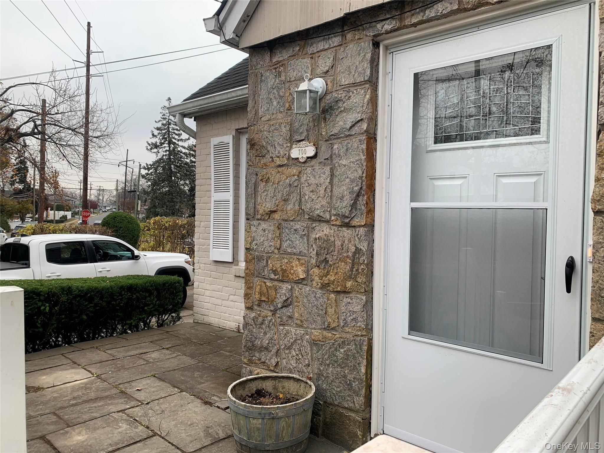 700 Tulip Avenue, Stewart Manor, NY 11001