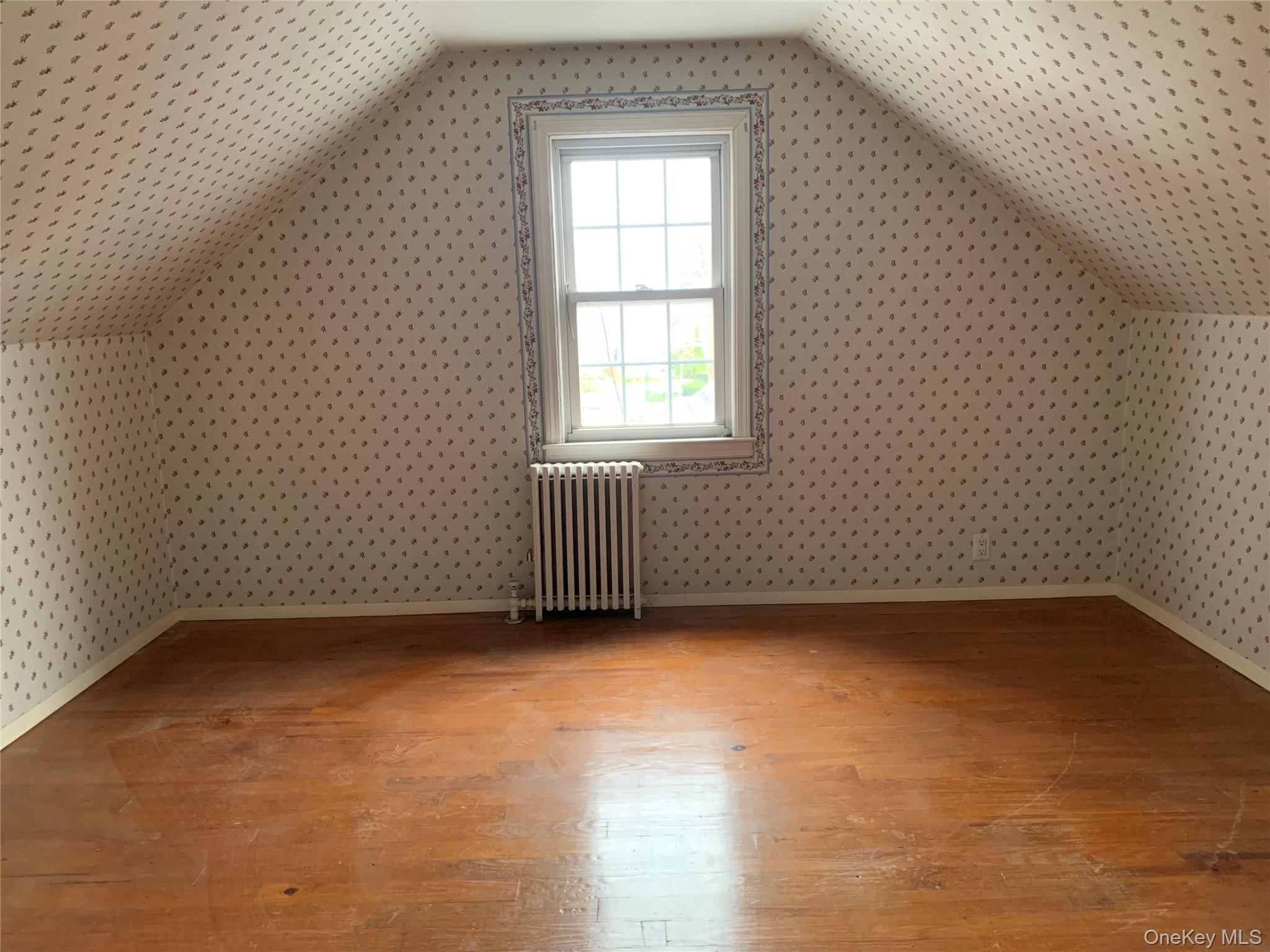 700 Tulip Avenue, Stewart Manor, NY 11001