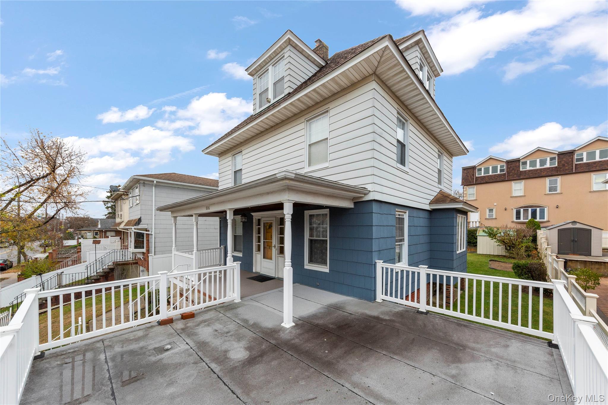 806 Clintonville Street, Whitestone, NY 11357