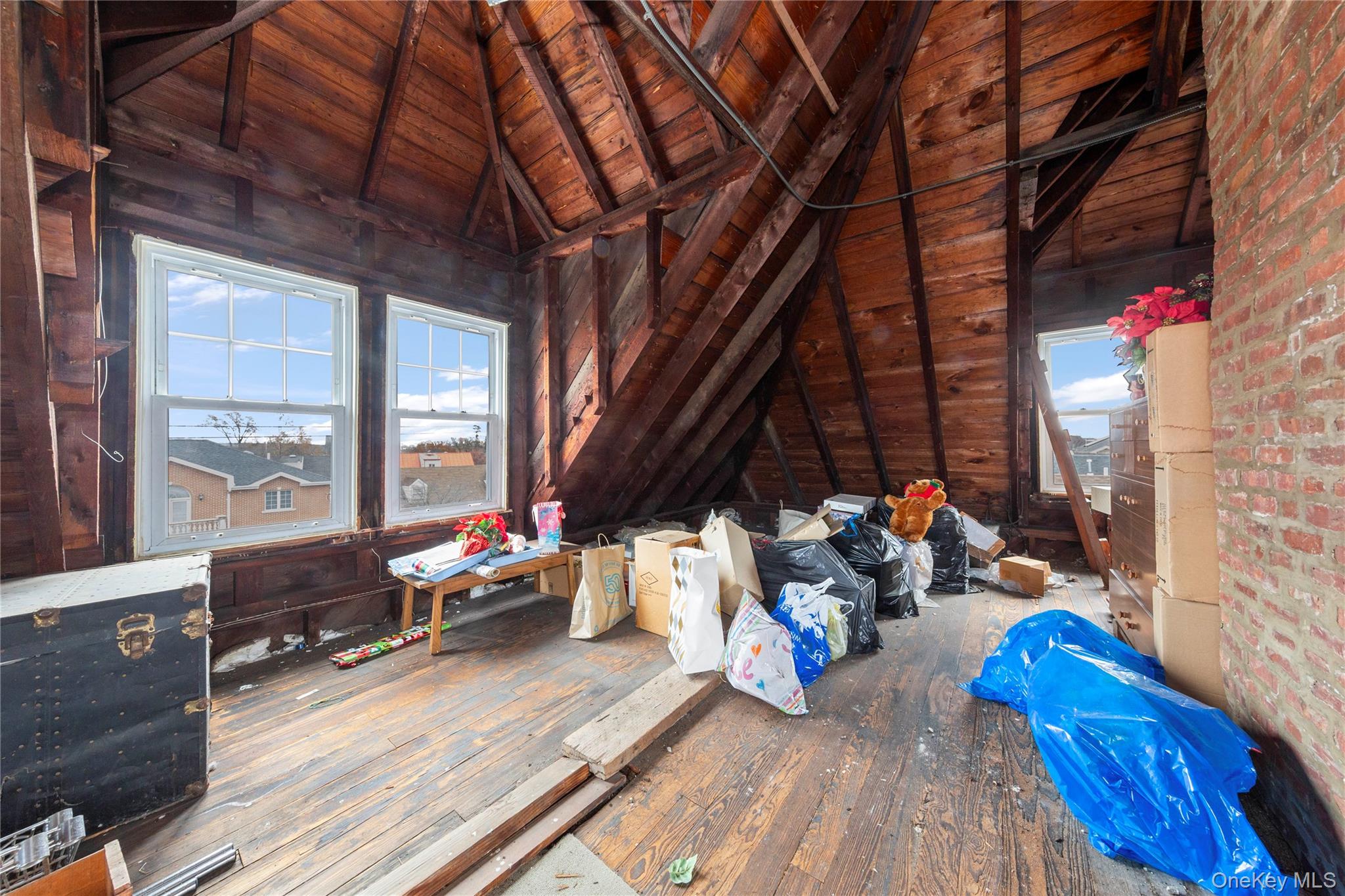 806 Clintonville Street, Whitestone, NY 11357