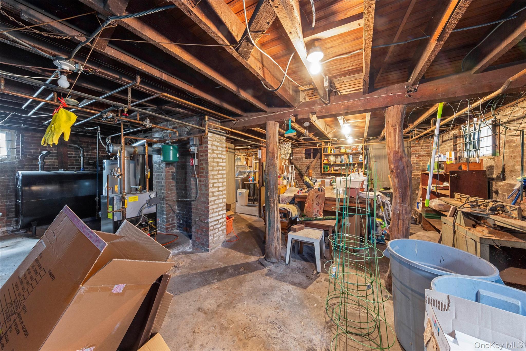 806 Clintonville Street, Whitestone, NY 11357