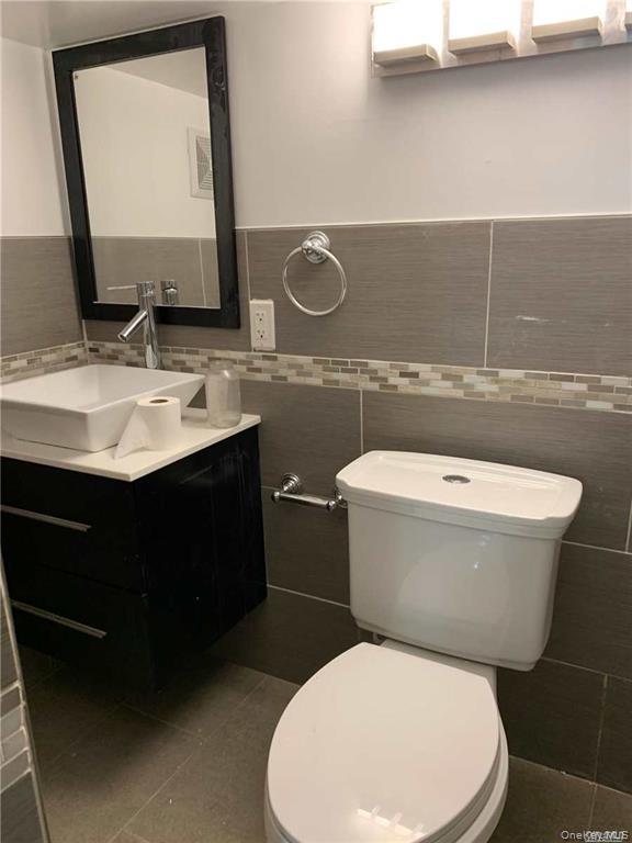 127-22 Hawtree Creek Road, South Ozone Park, NY 11420