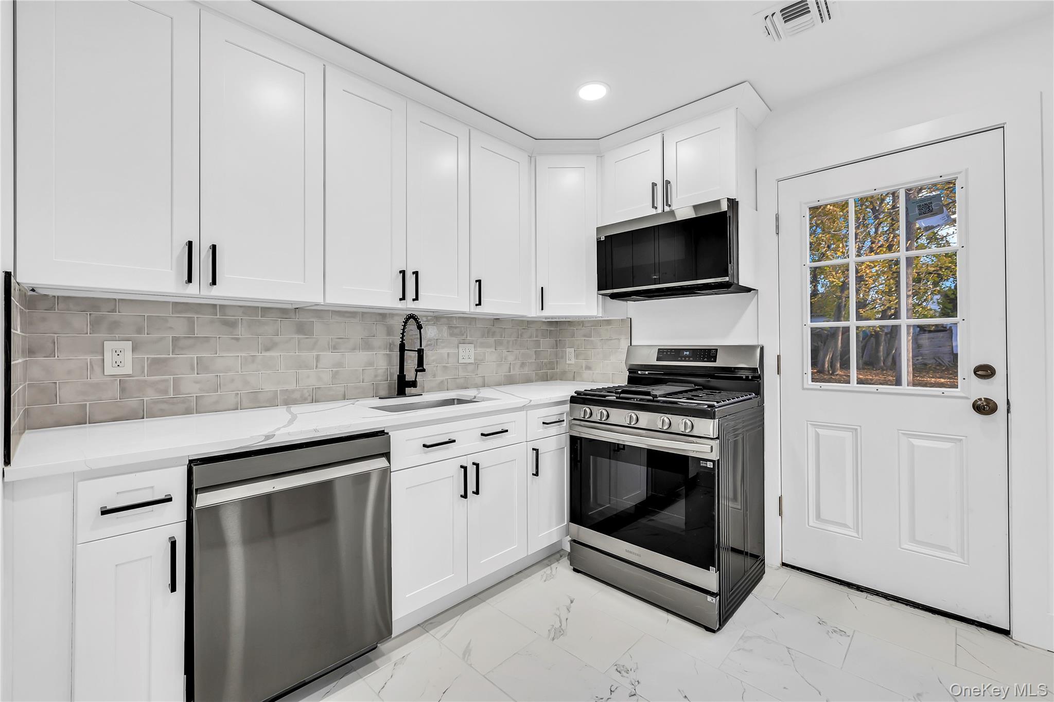 9 Lewis Street, Riverhead, NY 11901