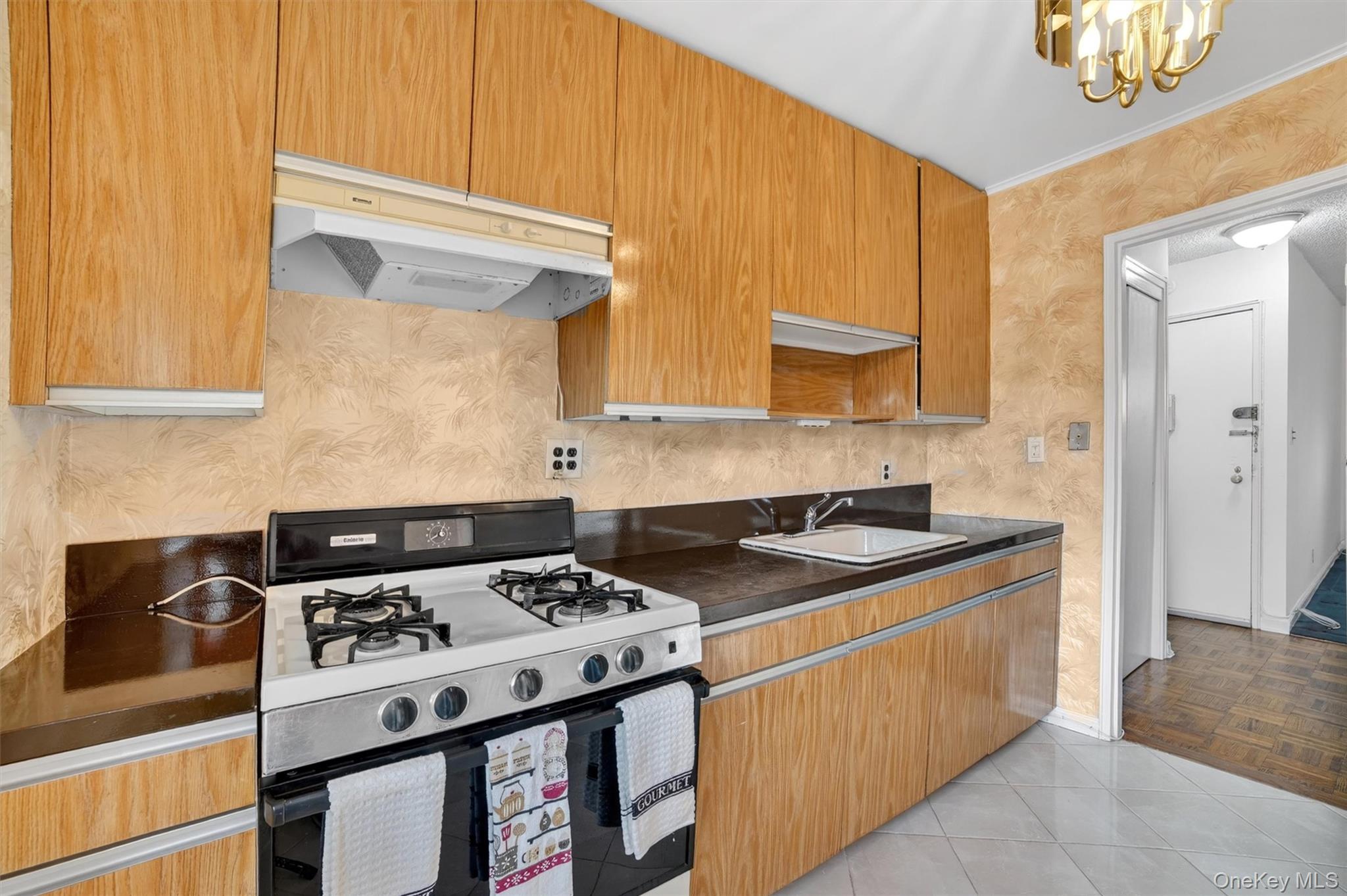 10 Dehaven Drive # 2D, Yonkers, NY 10703