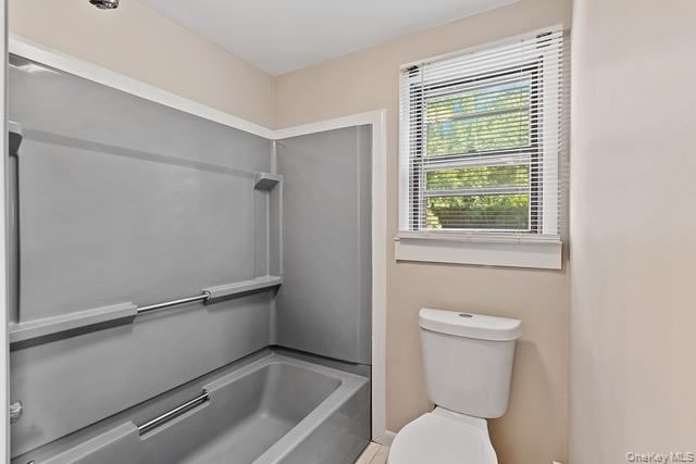 10 Brooker Drive, Newburgh, NY 12550