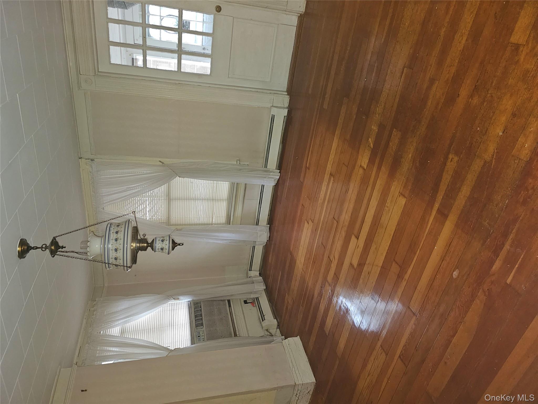 49 Arnold Avenue S, West Babylon, NY 11704