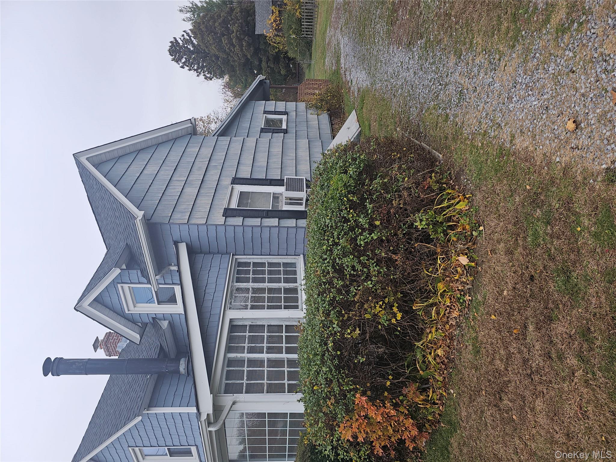 49 Arnold Avenue S, West Babylon, NY 11704