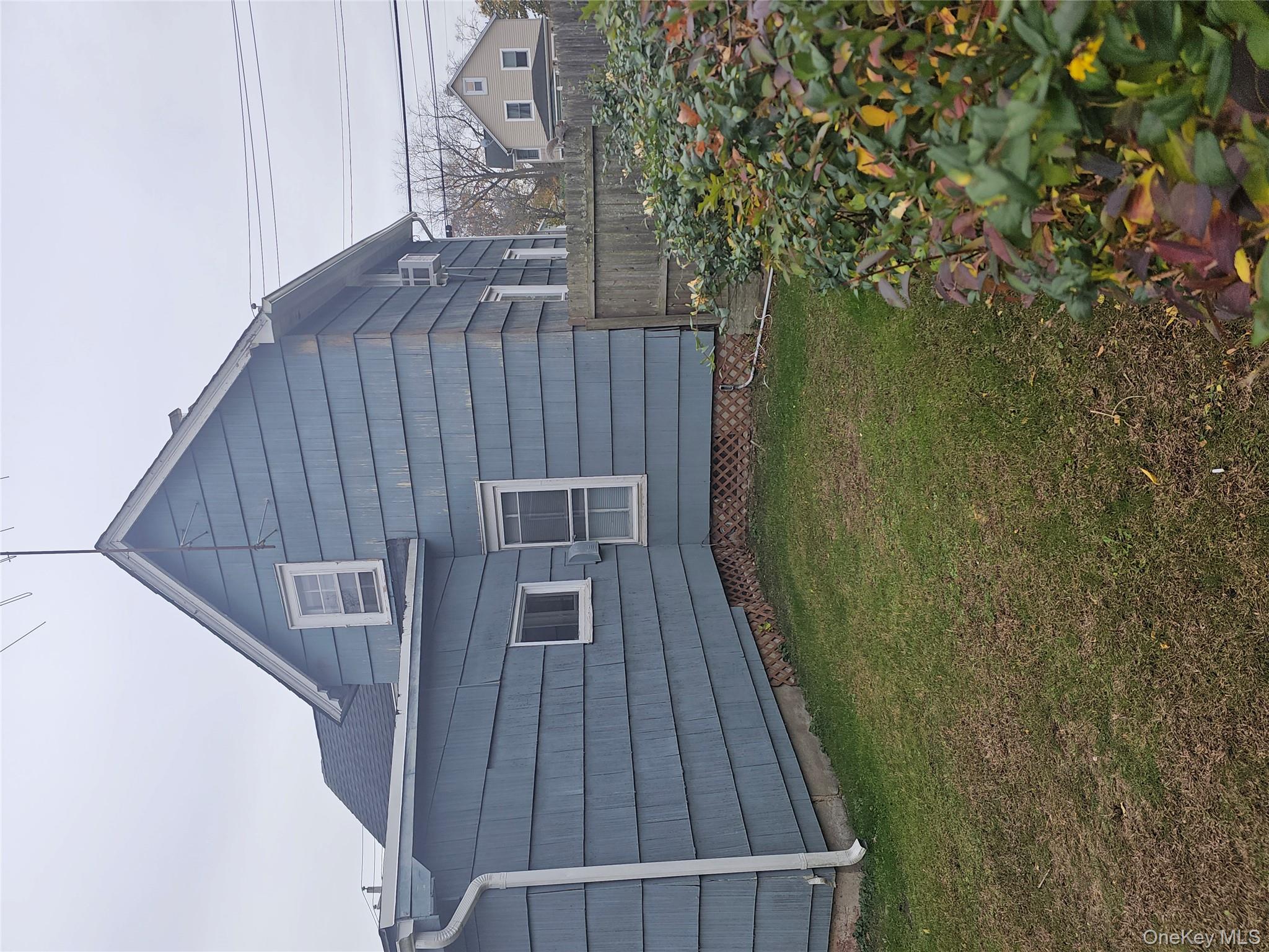 49 Arnold Avenue S, West Babylon, NY 11704