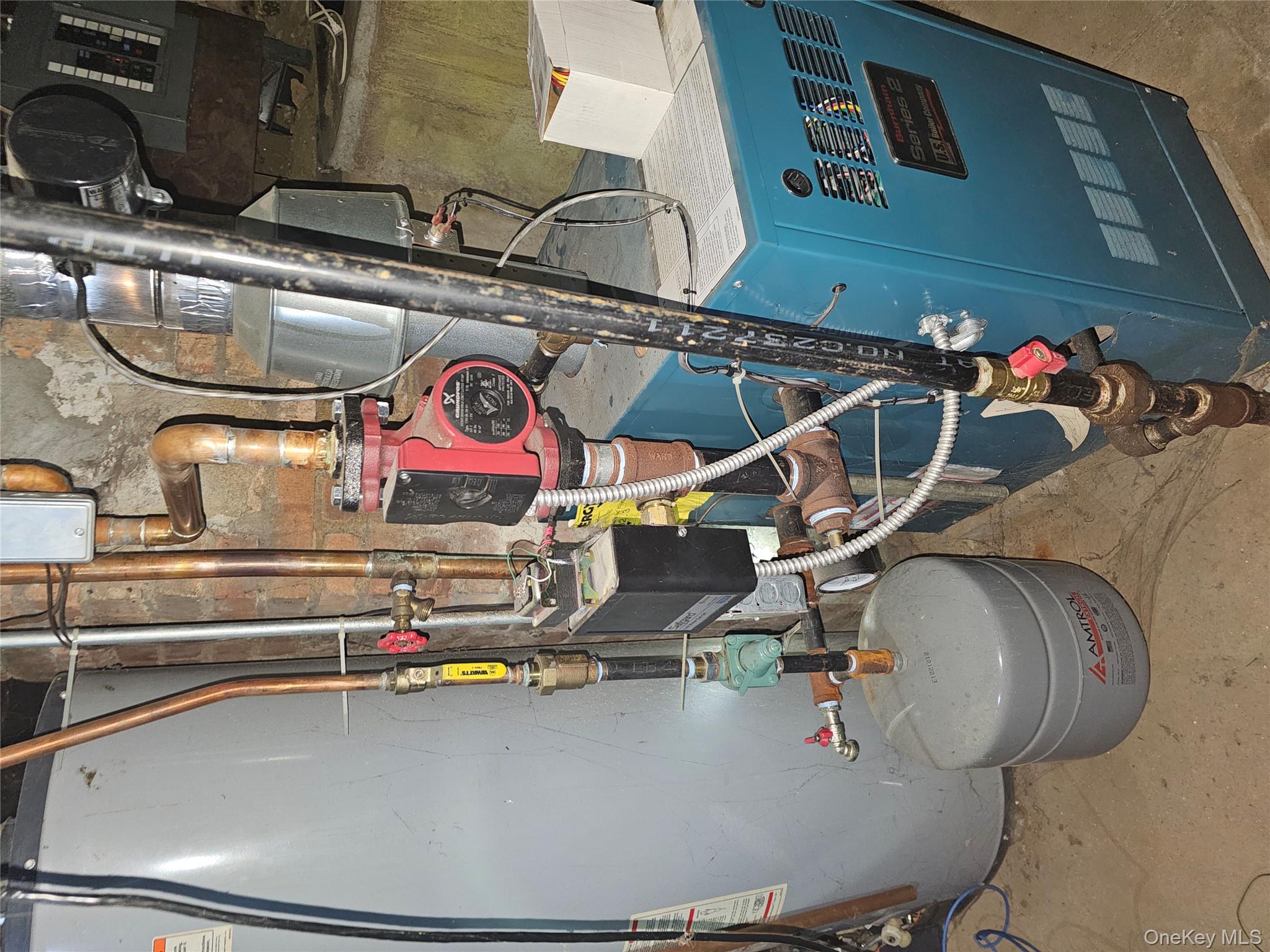 49 Arnold Avenue S, West Babylon, NY 11704