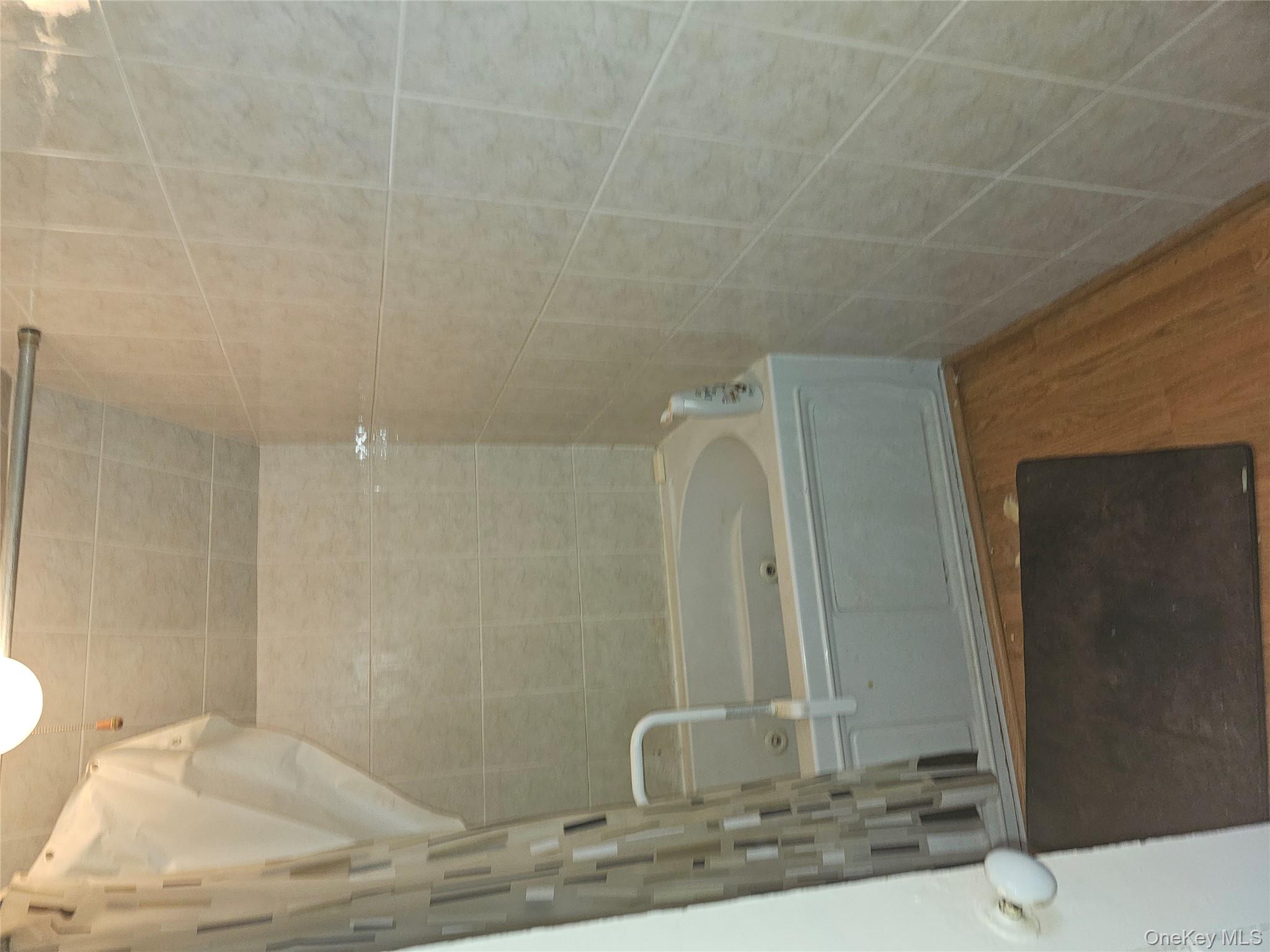 49 Arnold Avenue S, West Babylon, NY 11704