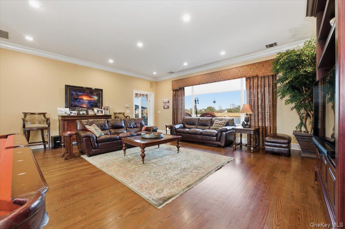 165 Peninsula Drive, Babylon, NY 11702