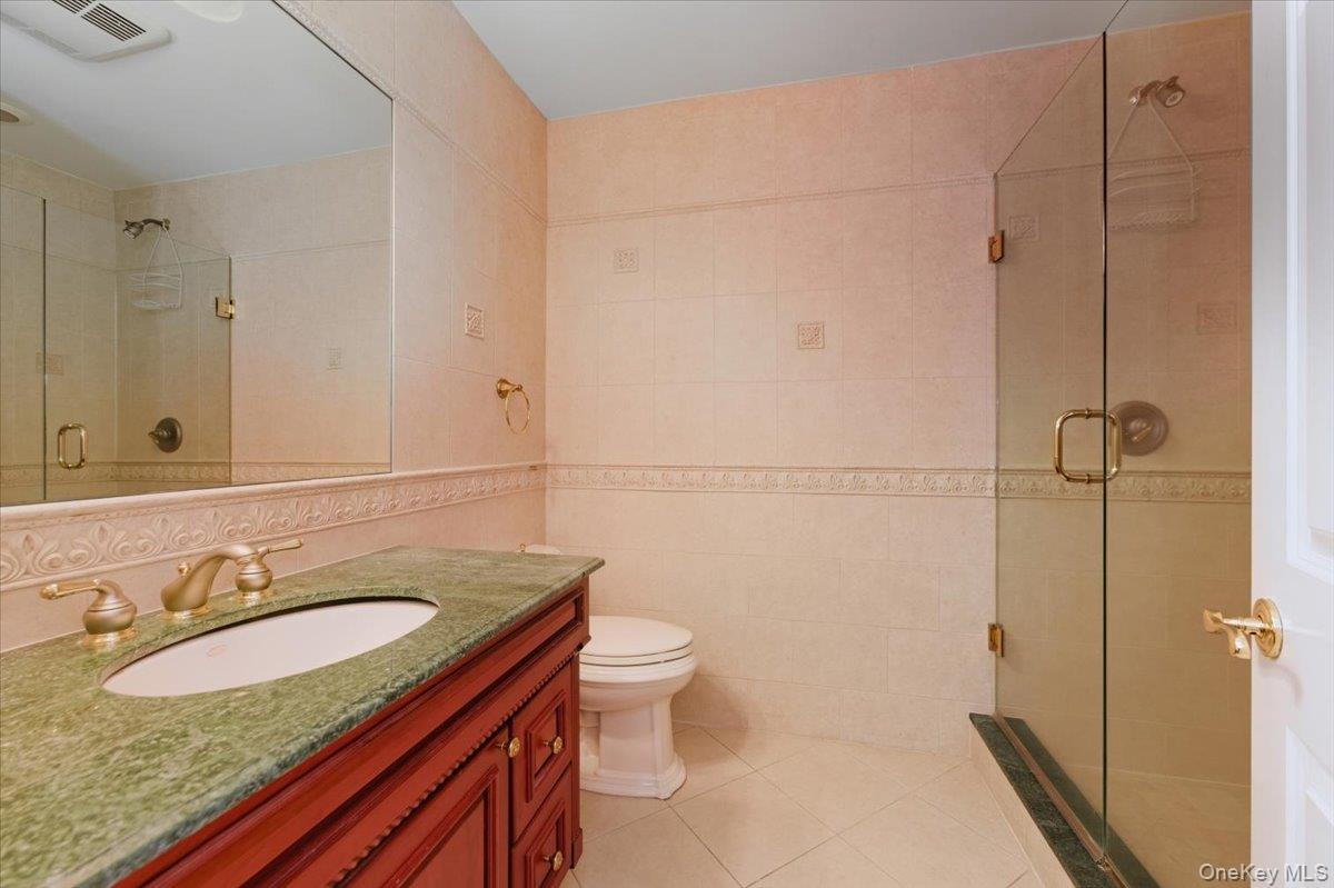 165 Peninsula Drive, Babylon, NY 11702