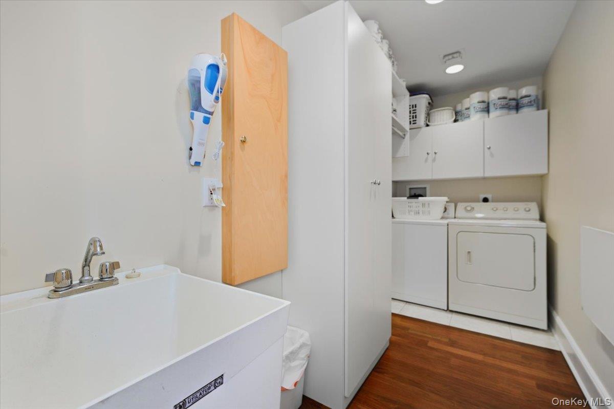 165 Peninsula Drive, Babylon, NY 11702