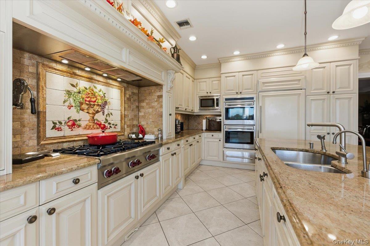 165 Peninsula Drive, Babylon, NY 11702