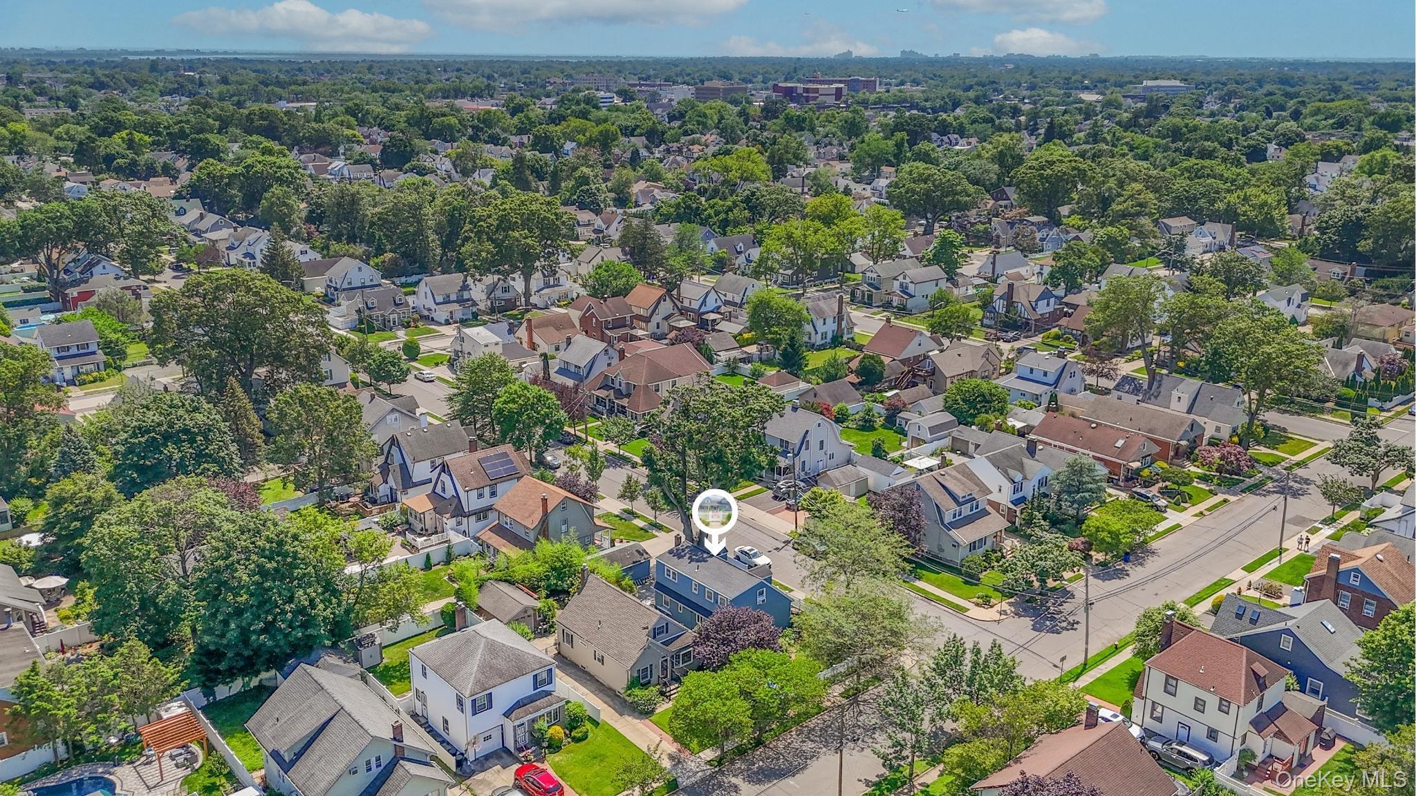 118 Edmund, Lynbrook, NY 11563