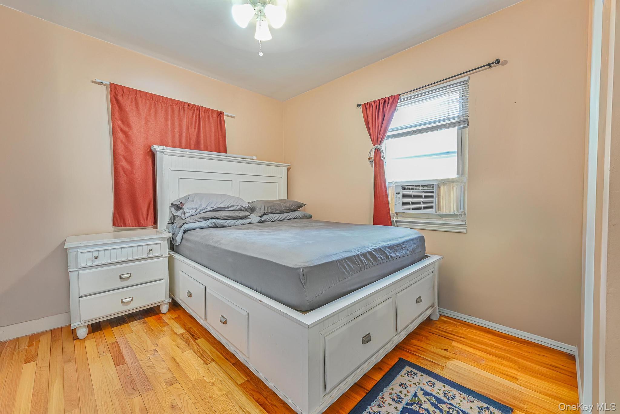 118 Edmund, Lynbrook, NY 11563