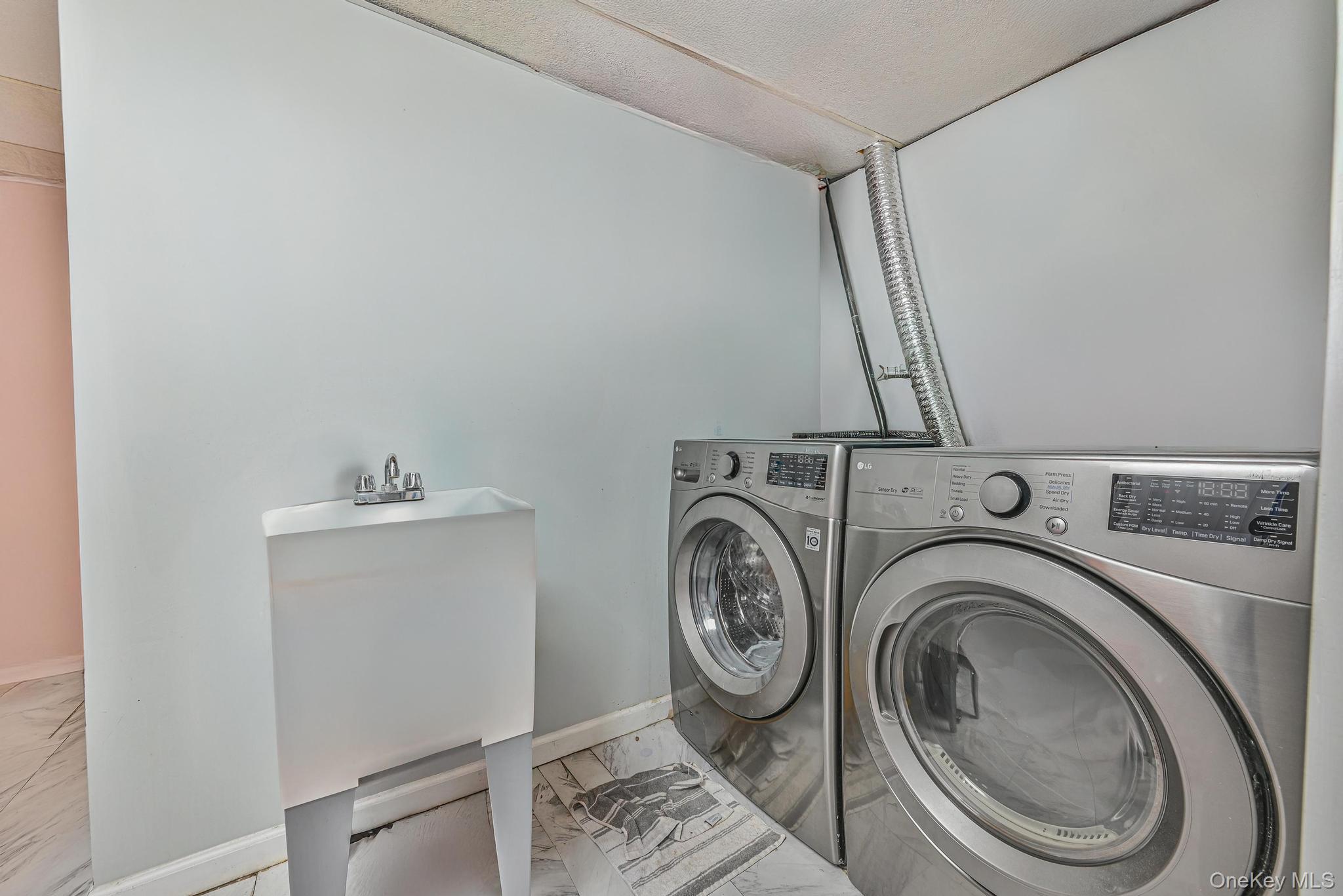 118 Edmund, Lynbrook, NY 11563