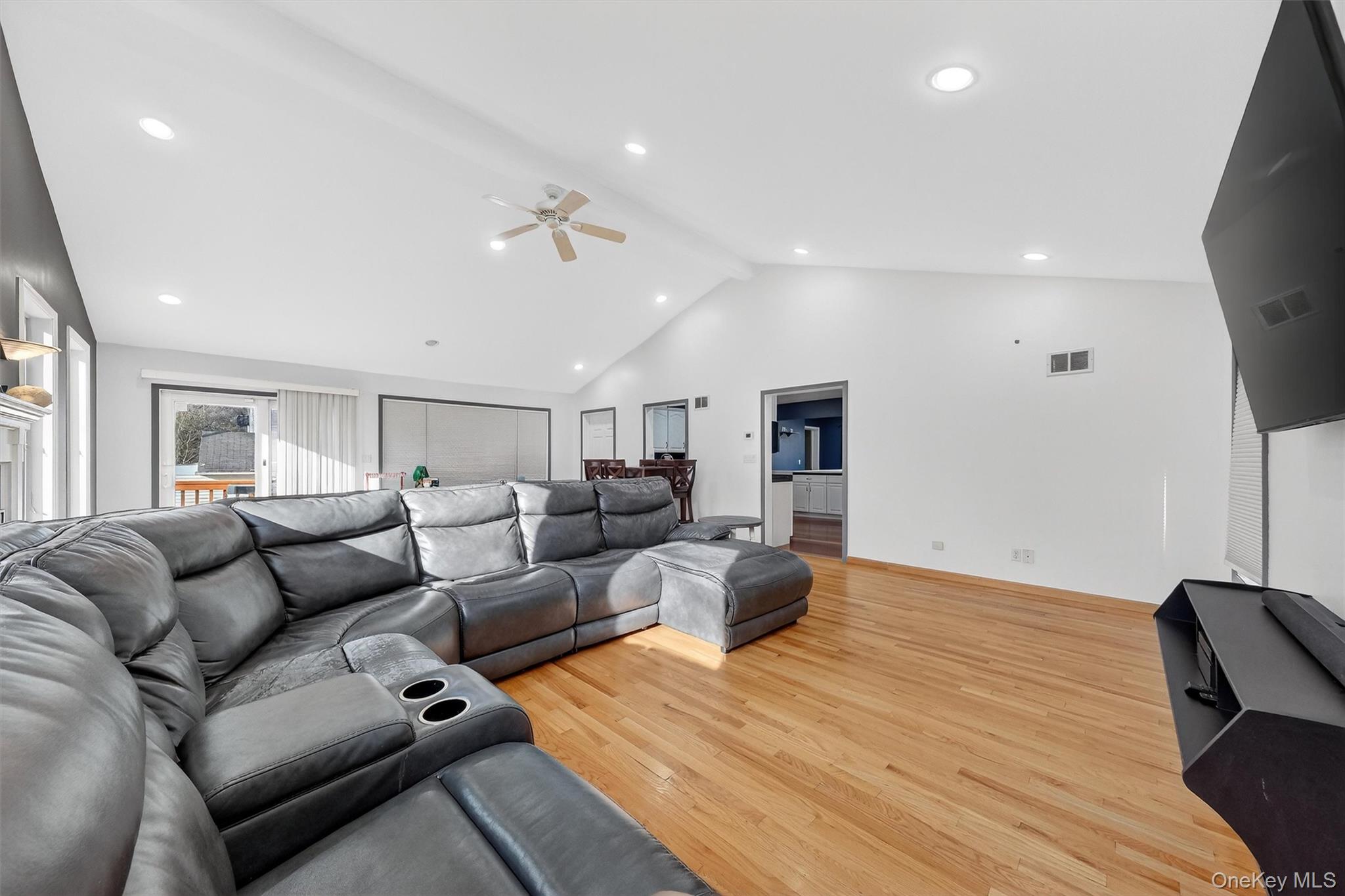 10 Meier Road, Poughkeepsie, NY 12603