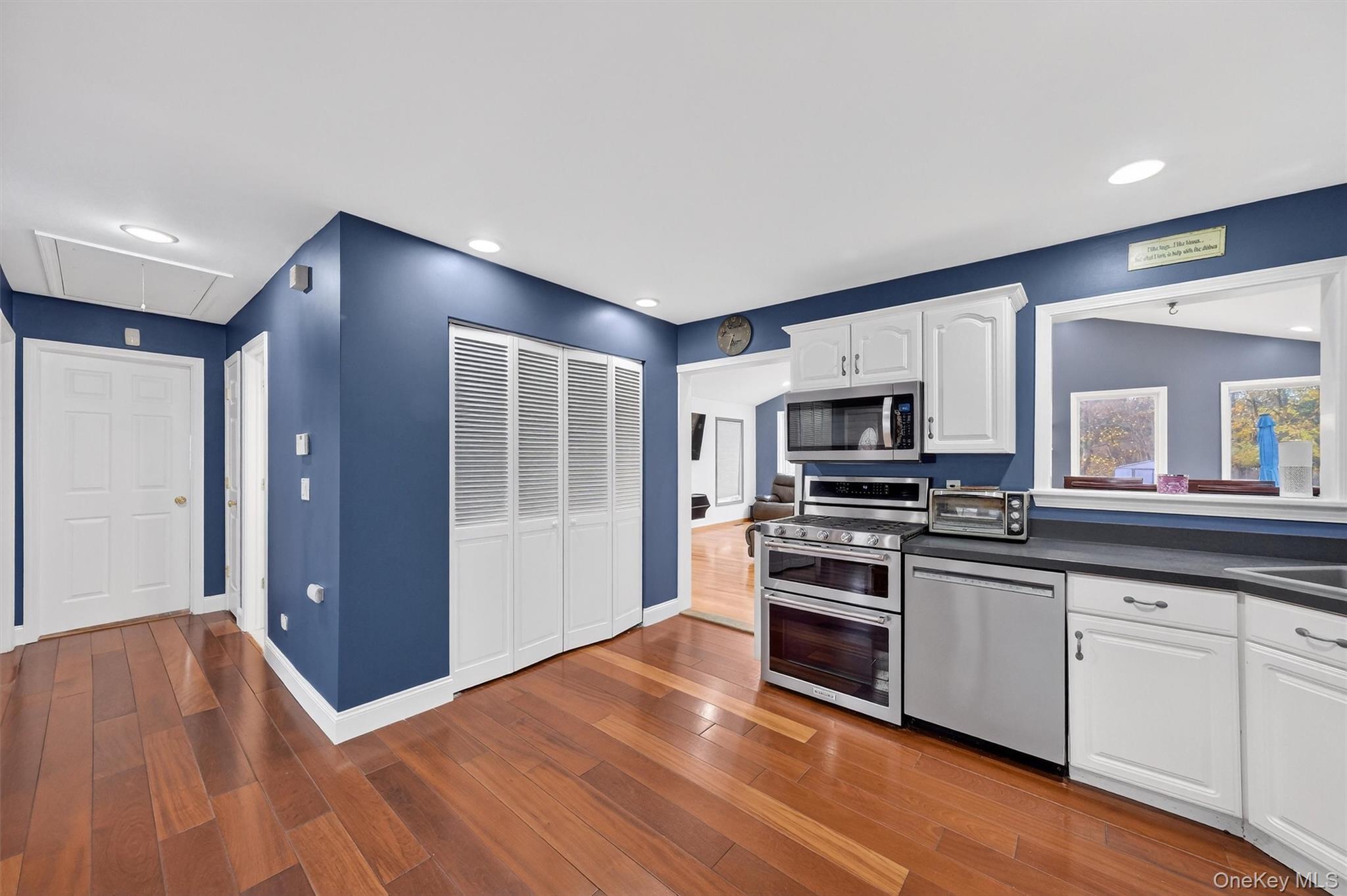 10 Meier Road, Poughkeepsie, NY 12603