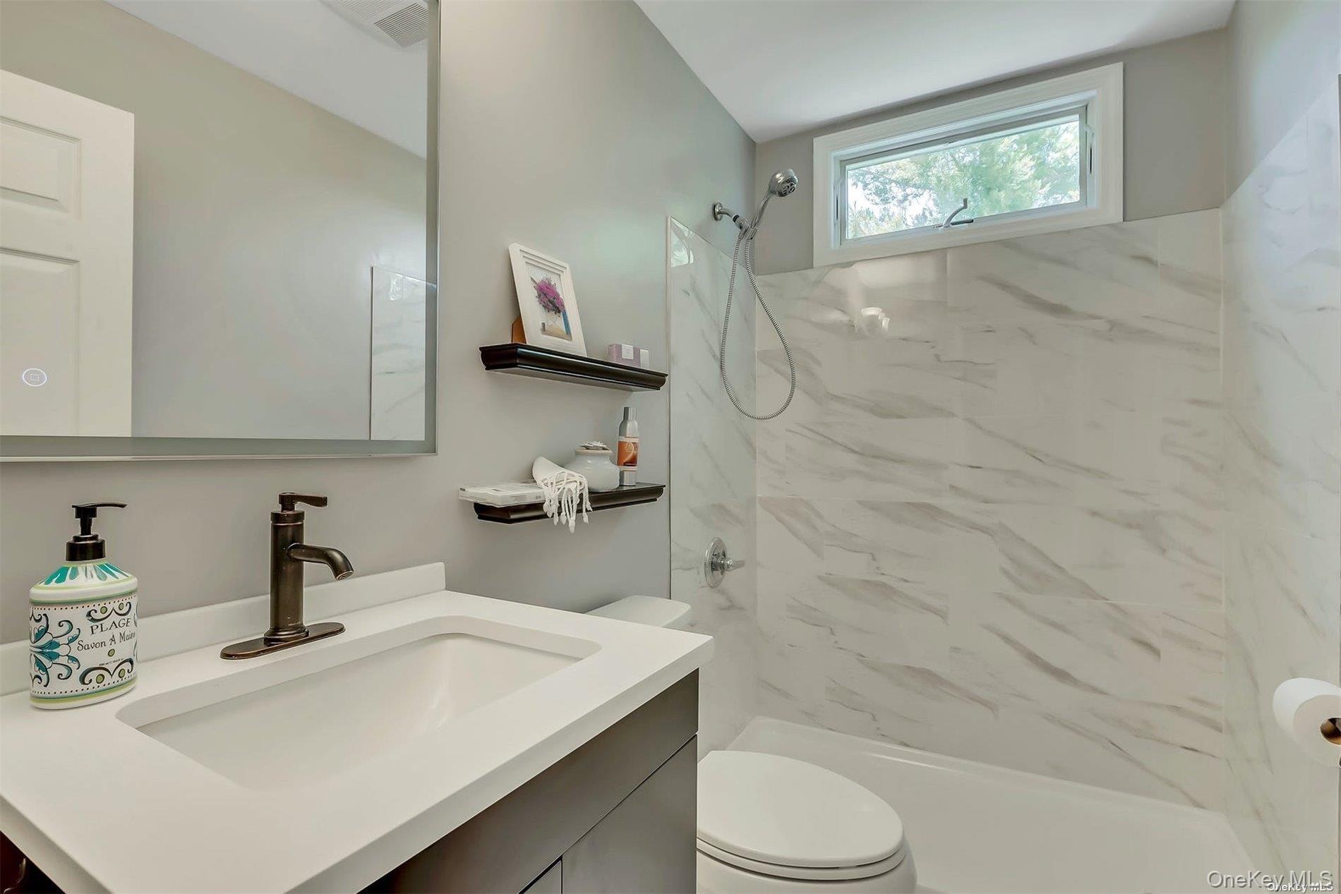 170 Vineyard Way, Aquebogue, NY 11931