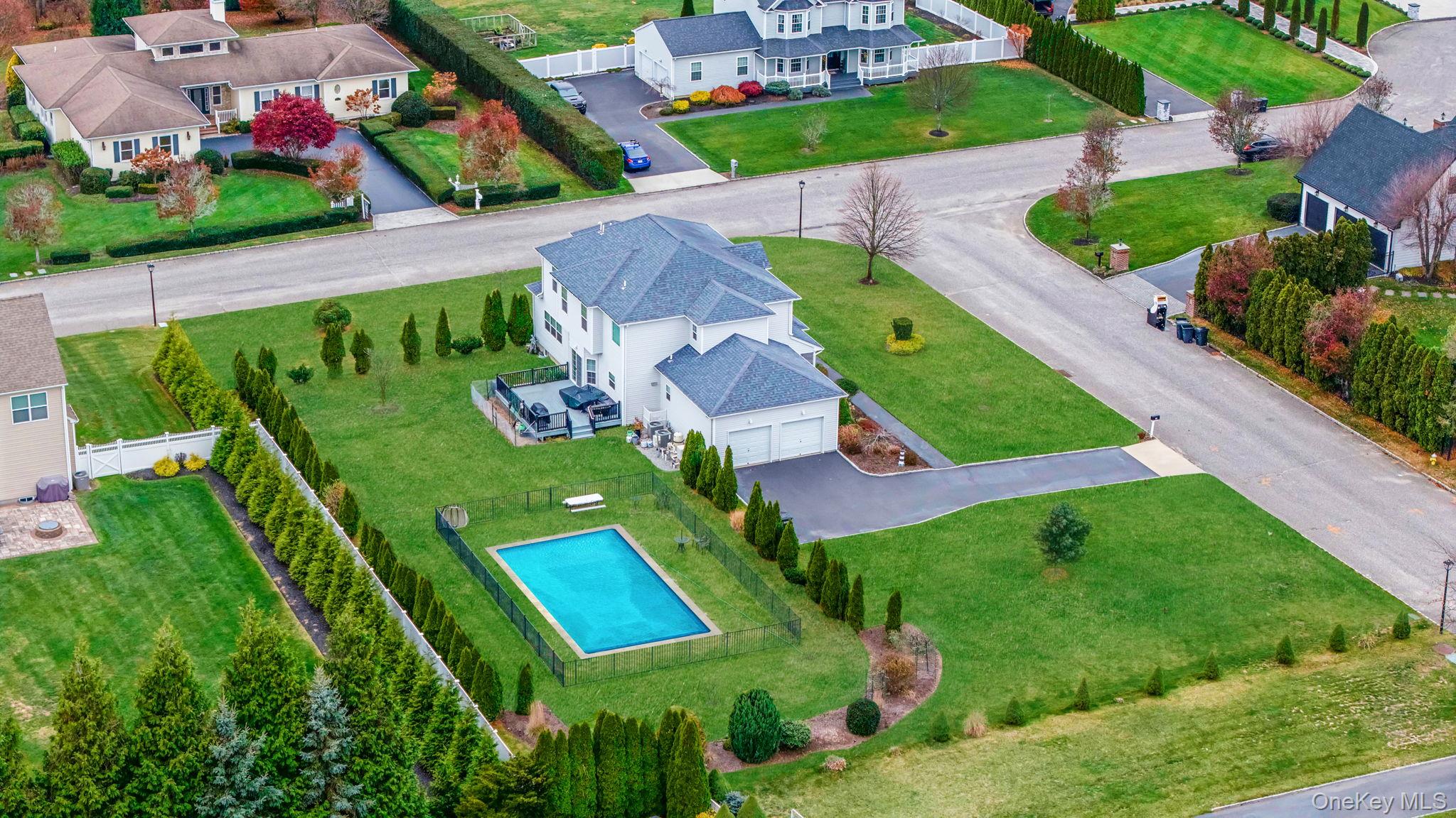 20 Dogwood Lane, East Moriches, NY 11940