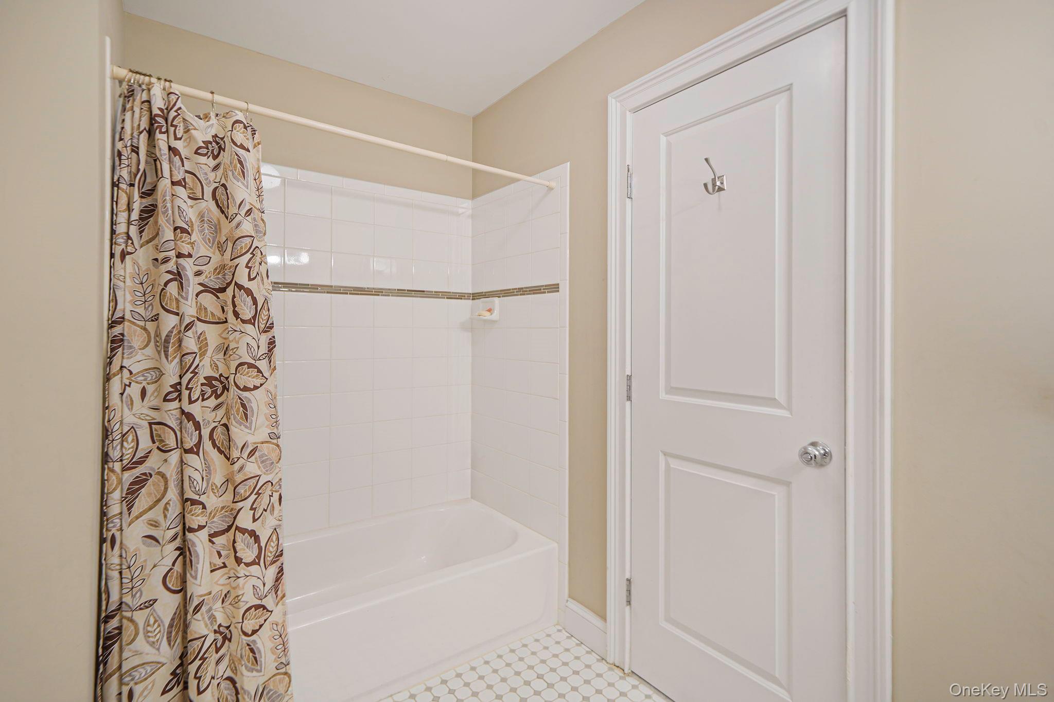 20 Dogwood Lane, East Moriches, NY 11940